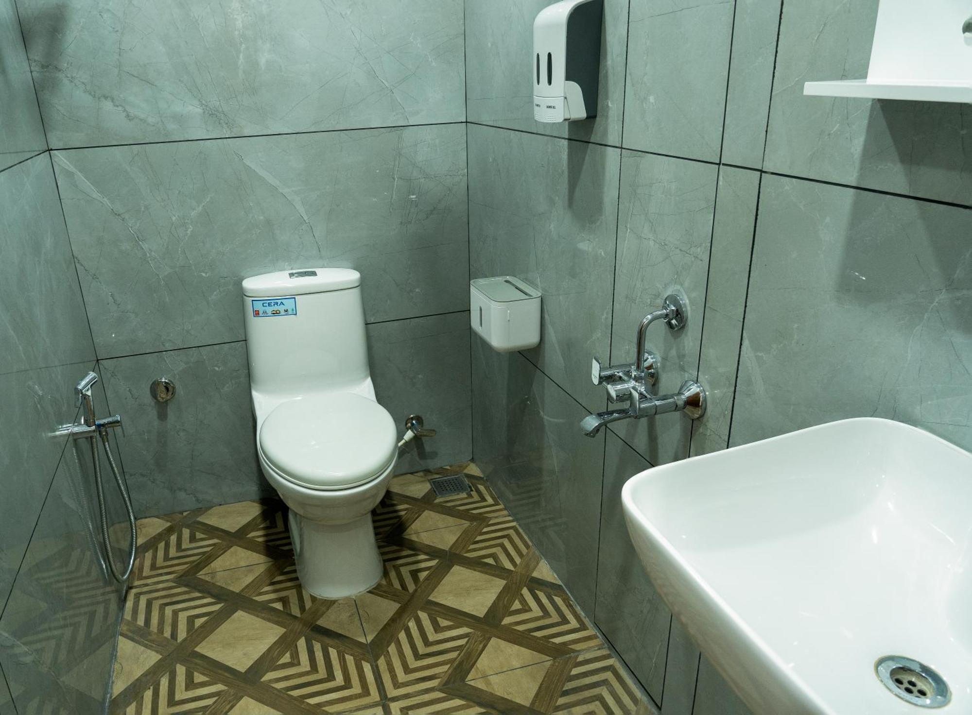 Fly View Airport Residency Hotell Nedumbassery Eksteriør bilde