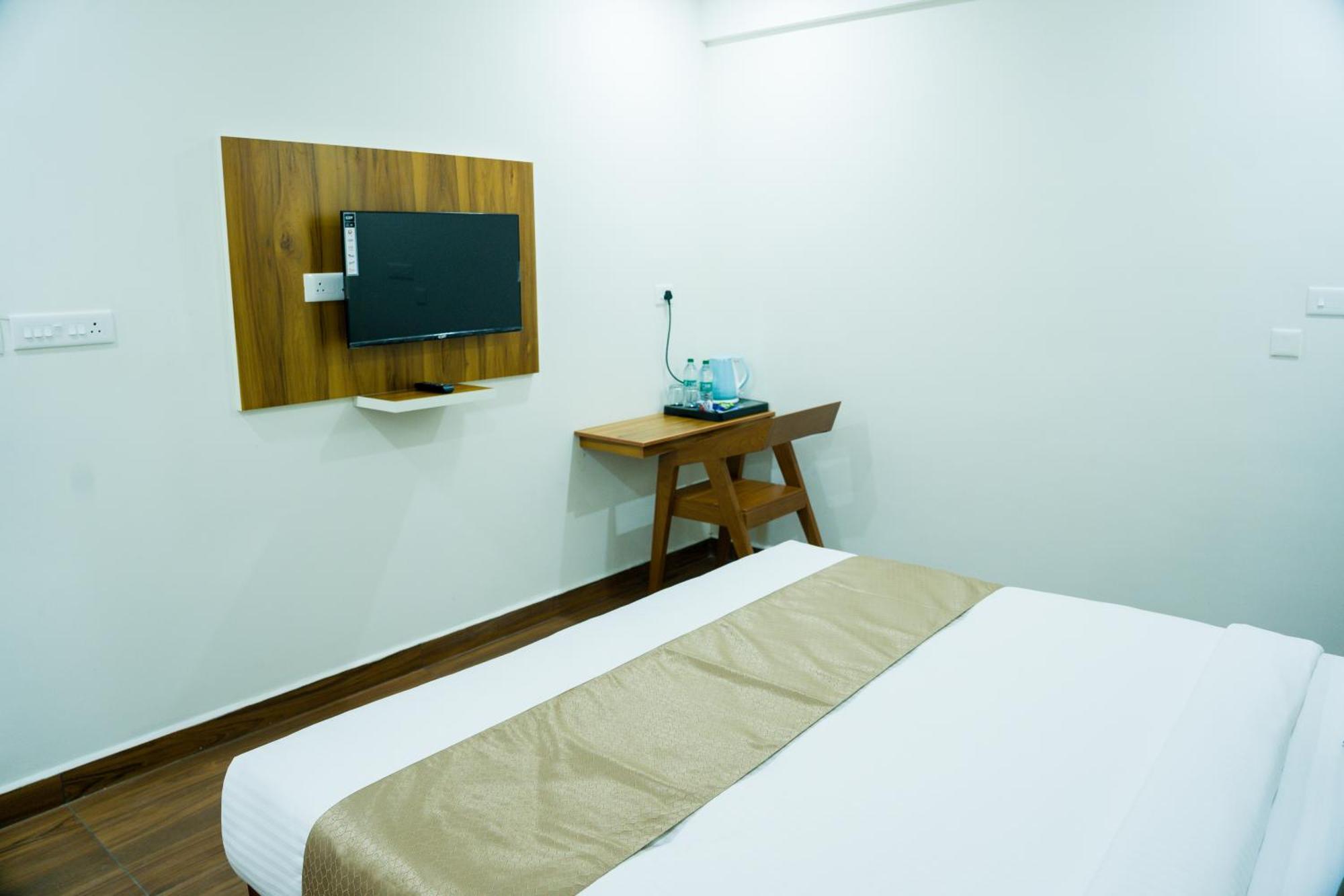 Fly View Airport Residency Hotell Nedumbassery Eksteriør bilde
