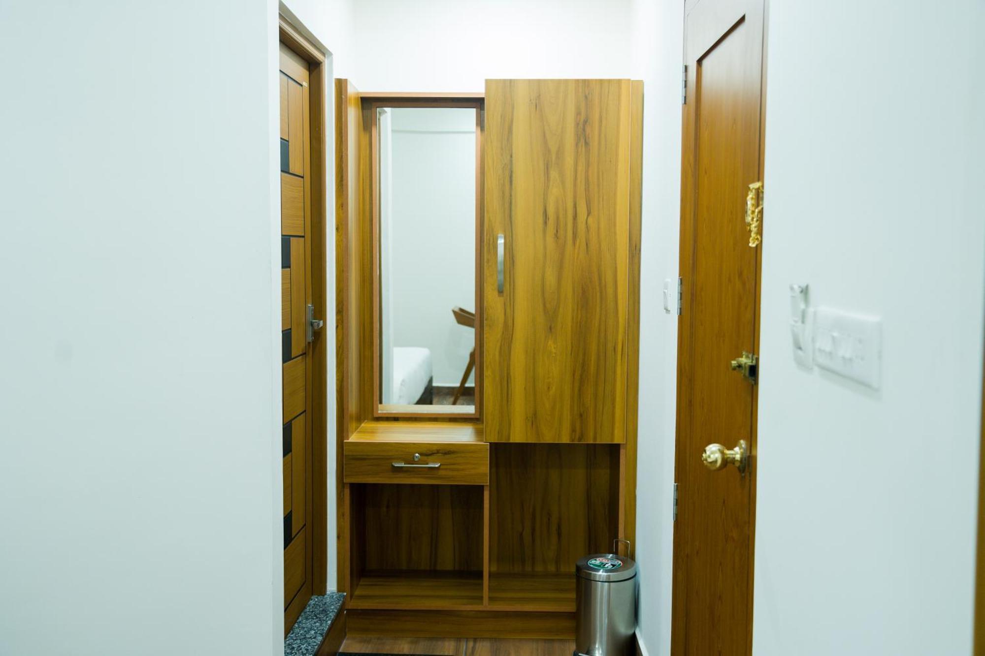 Fly View Airport Residency Hotell Nedumbassery Eksteriør bilde