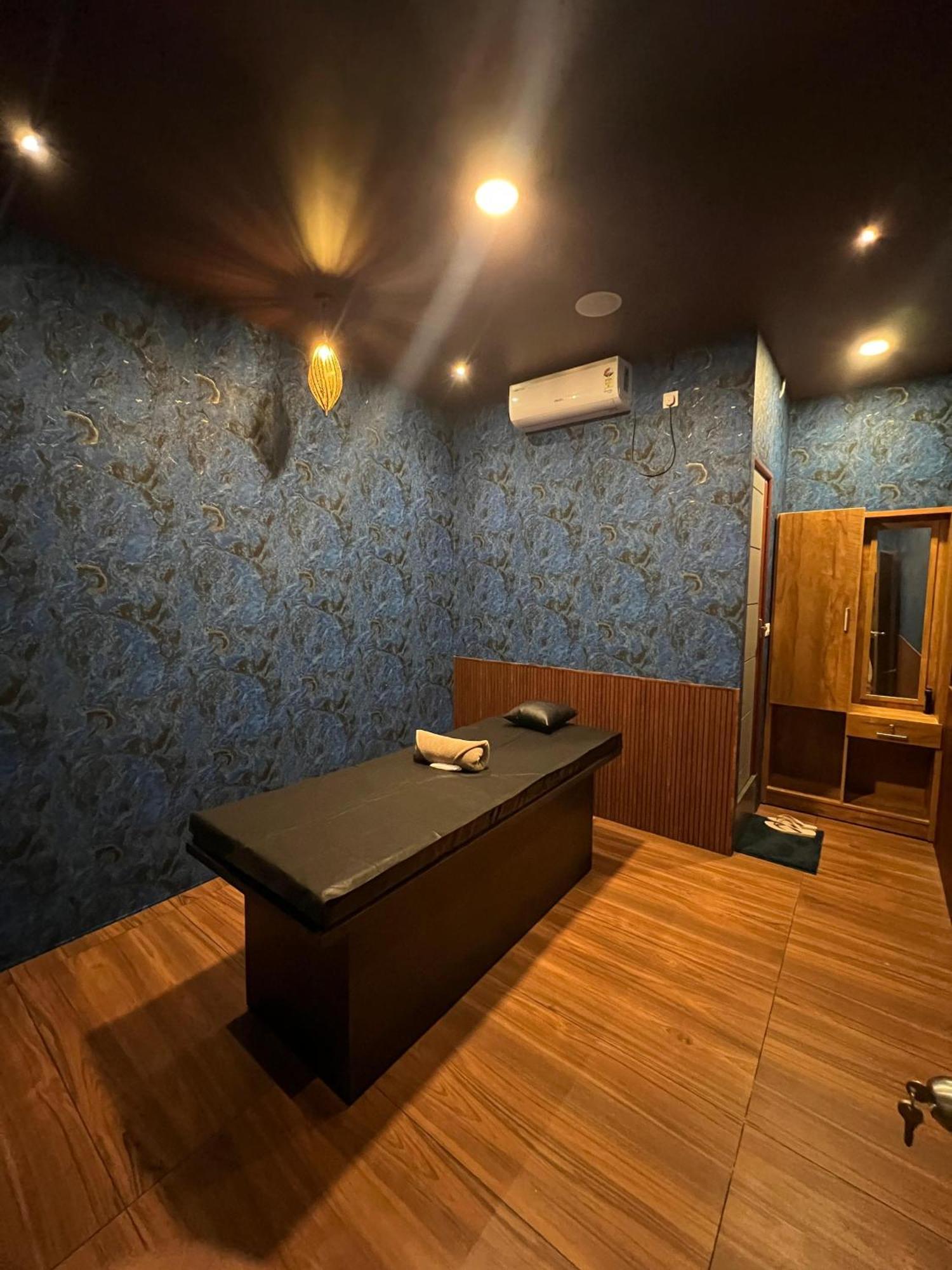 Fly View Airport Residency Hotell Nedumbassery Eksteriør bilde